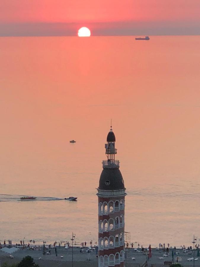 Orbi с прекрасным видом на и море 公寓 巴统